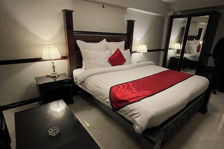 Room 28 of 58