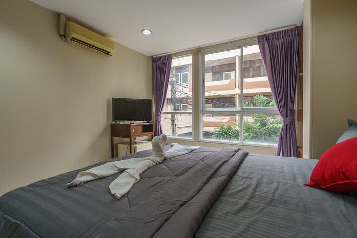 Room 14 of 30