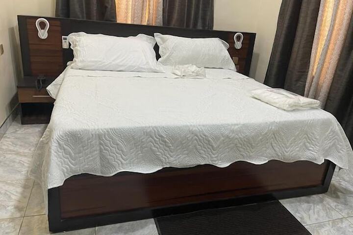 Room 7 of 39