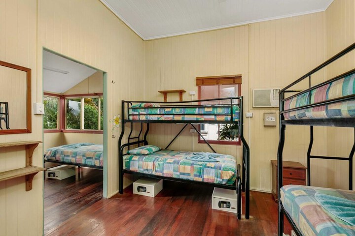 Room 14 of 49