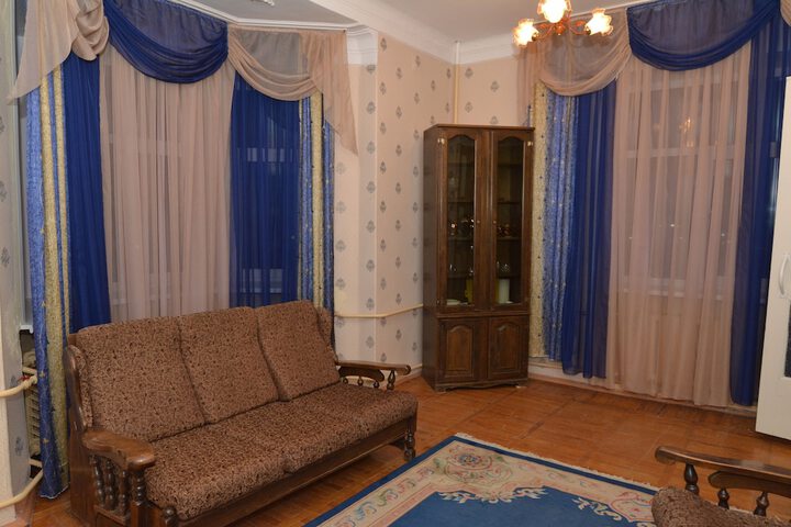Room 54 of 100