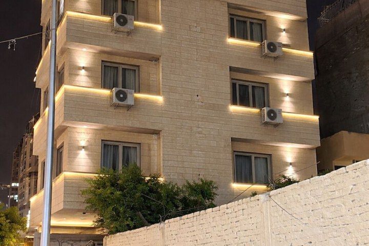 Hotel 218 of 227