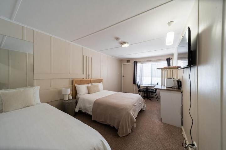 Room 8 of 22