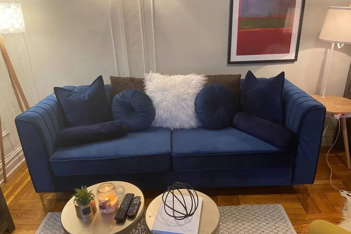 Room 10 of 22