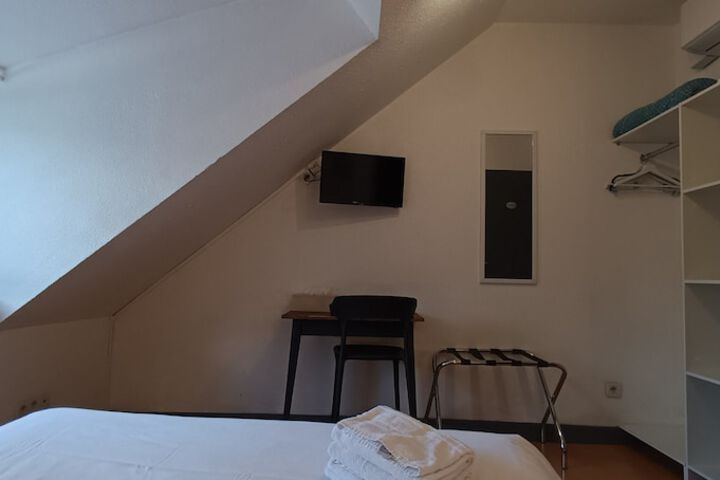 Room 17 of 55