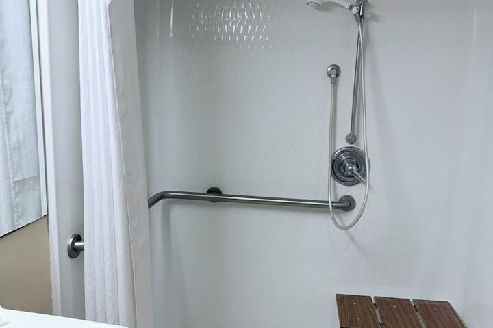 Room 9 of 19