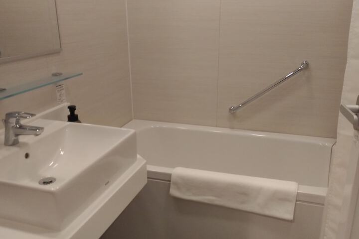 Clean Restrooms