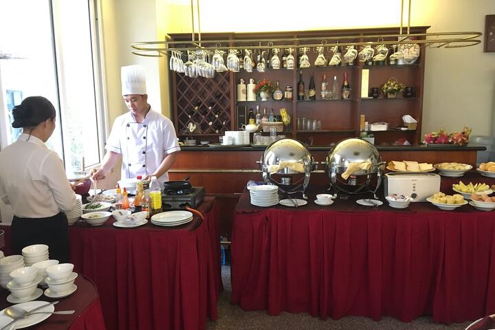 Breakfast buffet