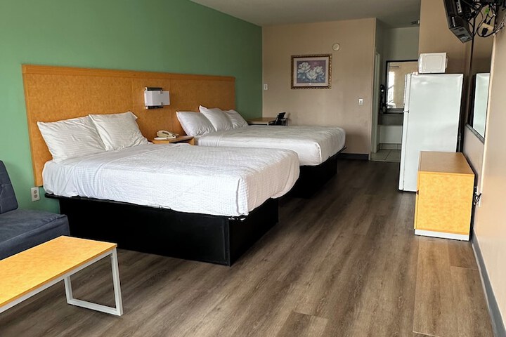 Room 14 of 23