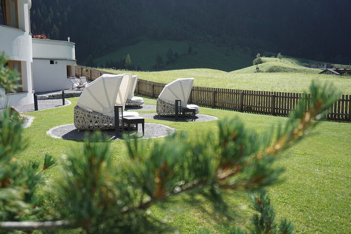 Hotel 66 of 75