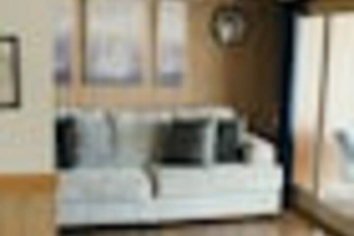 Lounge 359 of 510