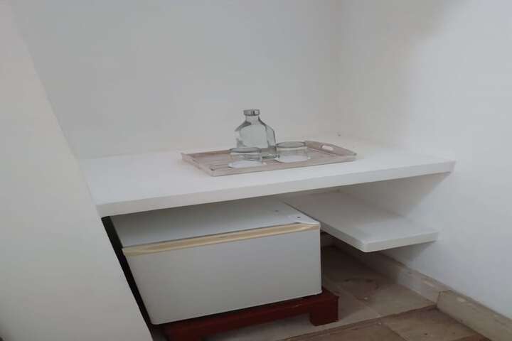 Room 6 of 39