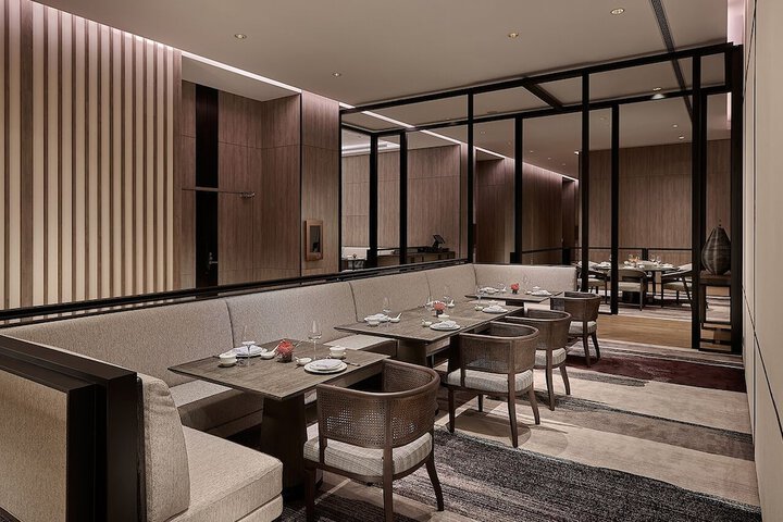 Dining 65 of 82