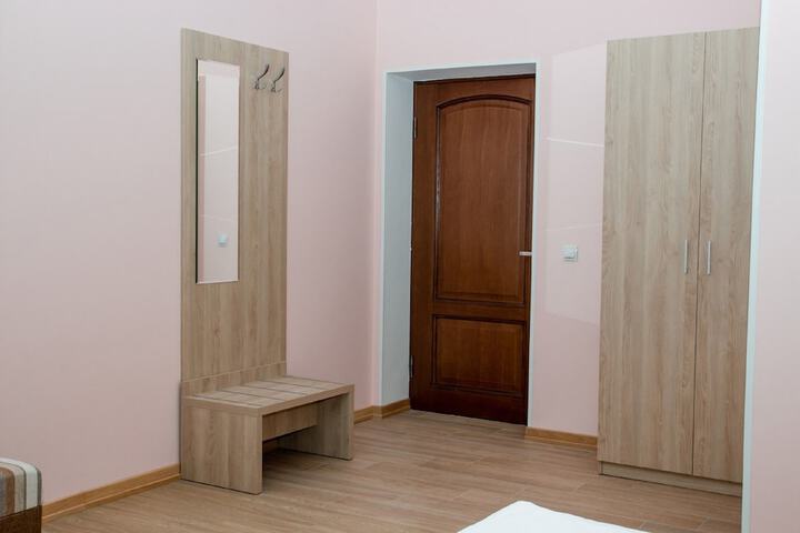 Room 4 of 26