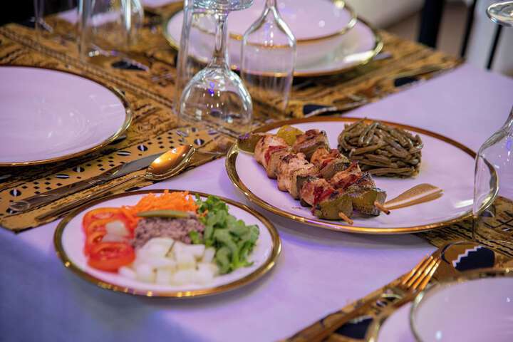 Dining 87 of 110