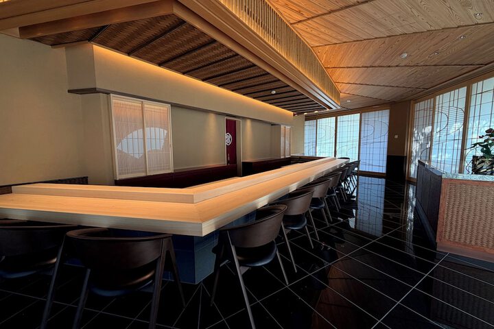 Dining 61 of 103