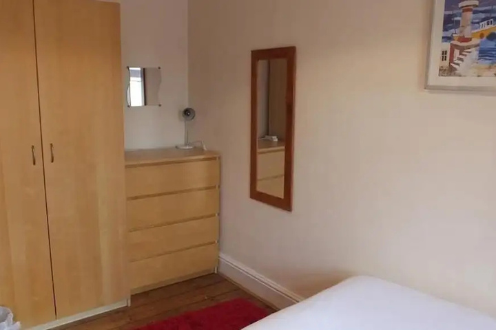 Room 2 of 15