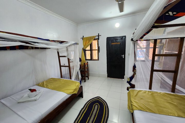 Room 2 of 55