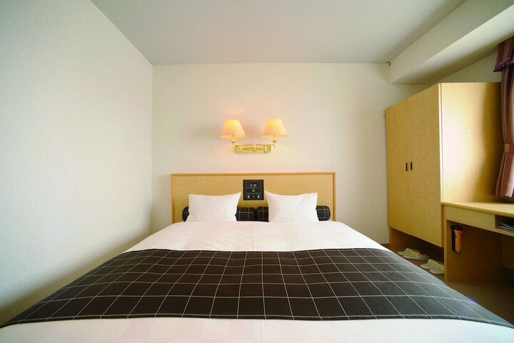 Room 10 of 39