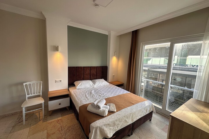 Room 64 of 171