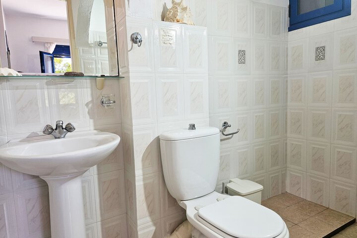 Room 14 of 22