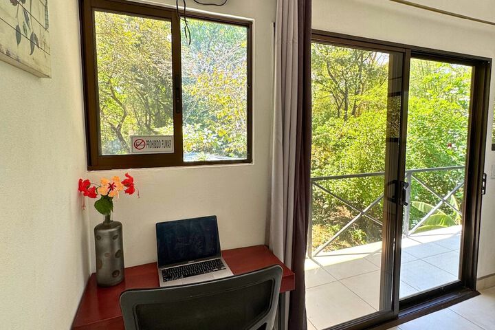 Room 3 of 193
