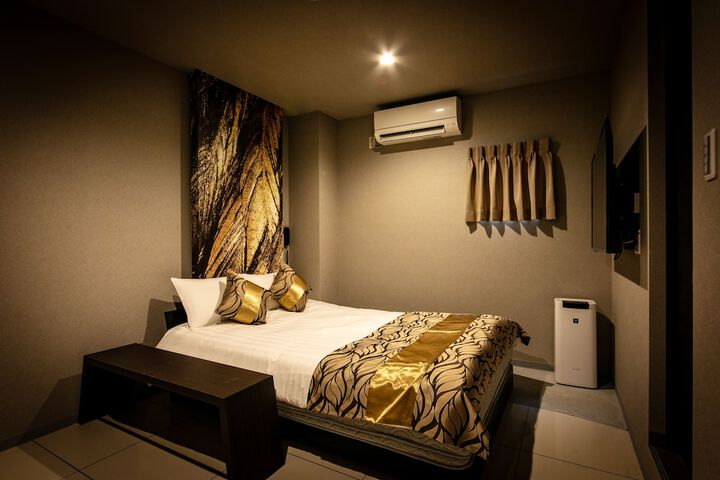 Room 21 of 64