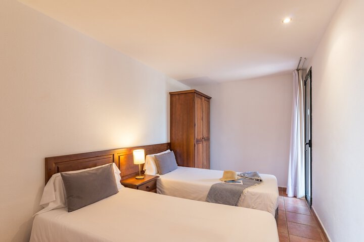 Room 14 of 63