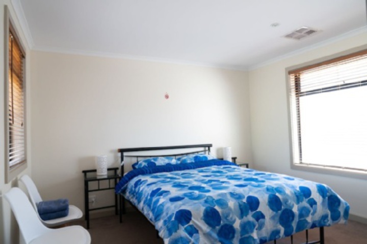 Room 12 of 36