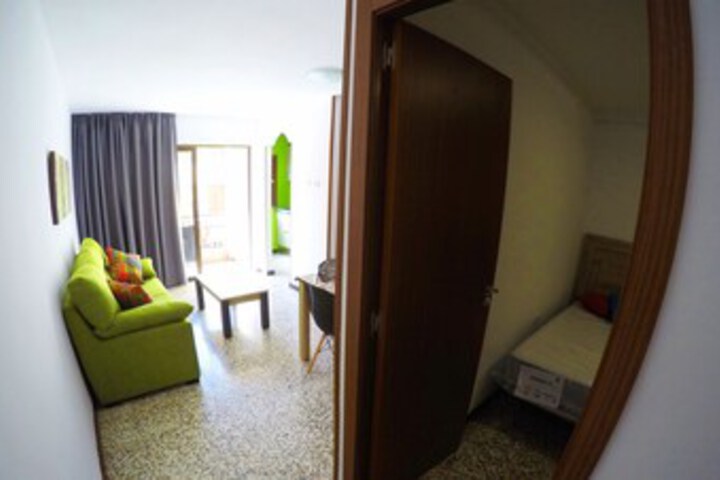 Room 13 of 23
