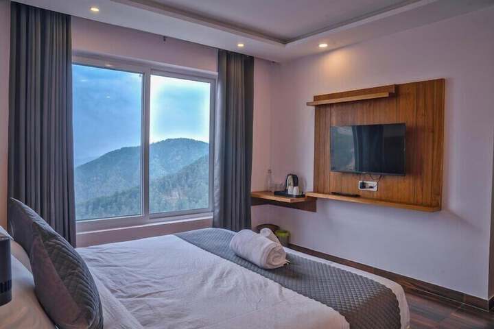 Room 8 of 47