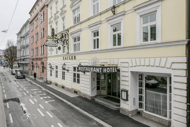 Hotel 135 of 136