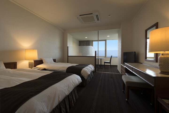 Room 7 of 67