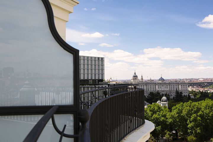 Hotel View 197 of 202