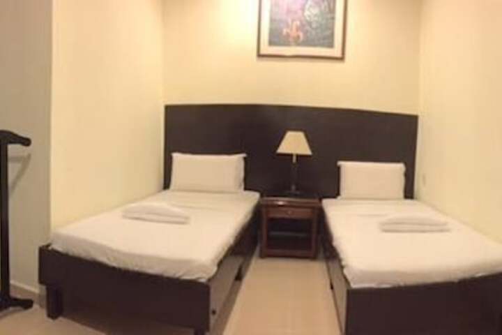 Room 3 of 17