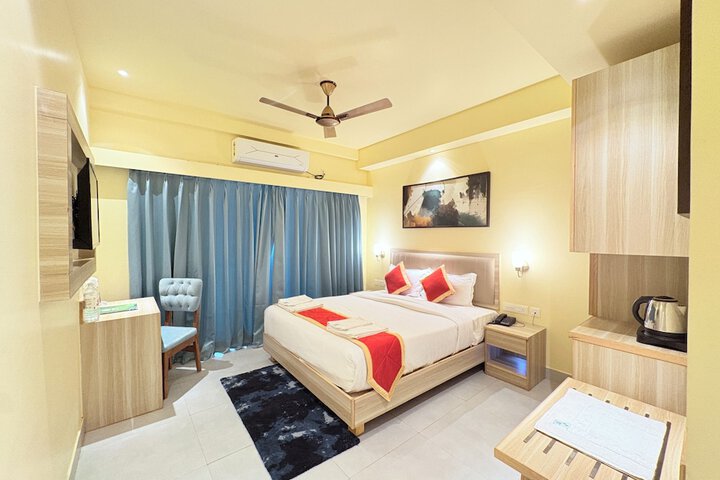 Room 12 of 27