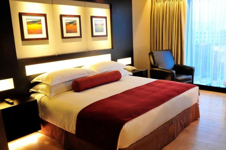 Room 4 of 55