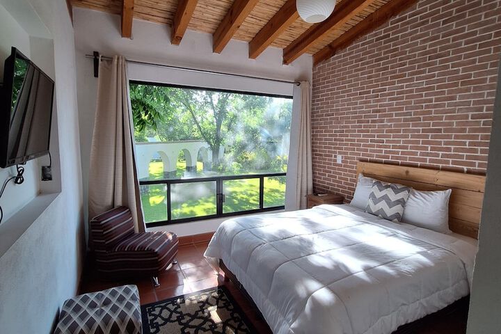 Room 6 of 34