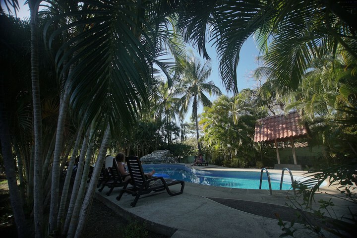 Pool 16 of 29