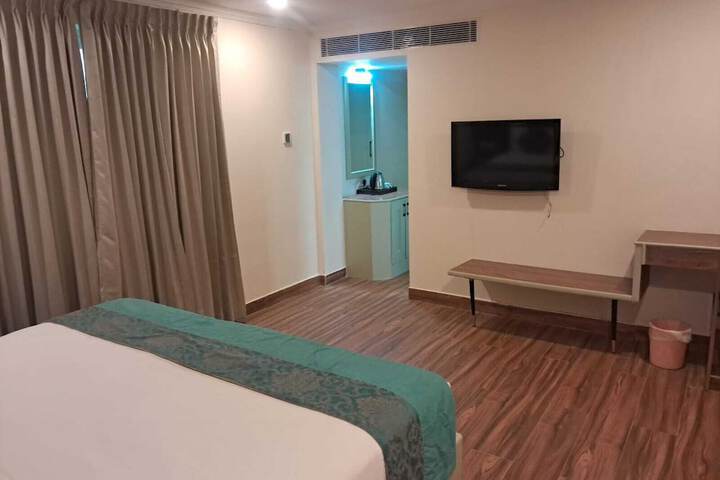 Room 18 of 63