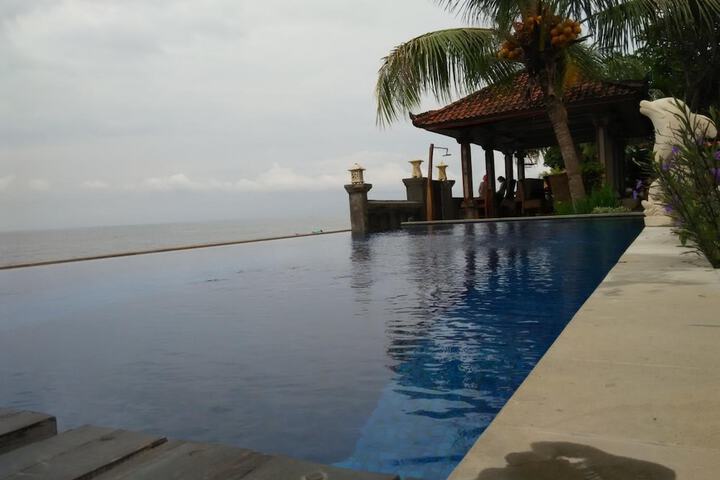 Pool 36 of 52