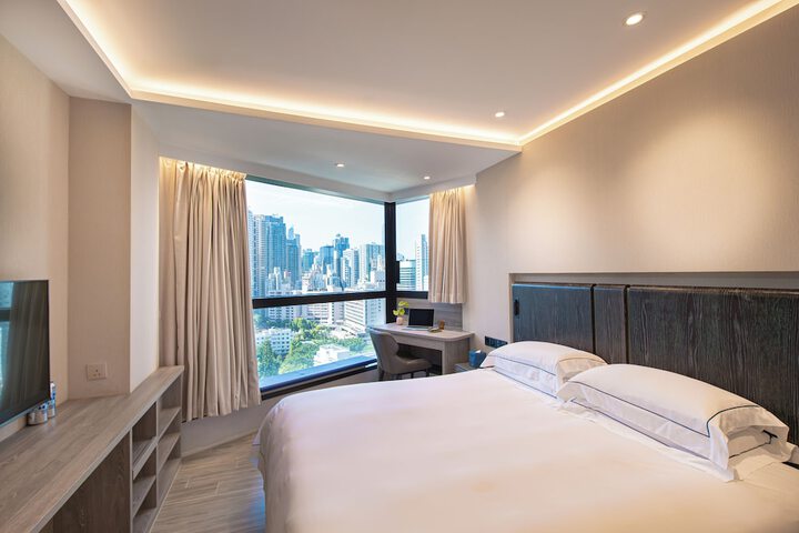 Room 28 of 89