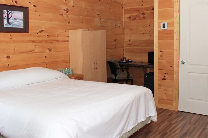 Room 2 of 22