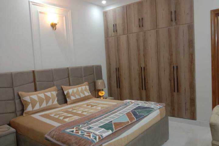Room 3 of 5