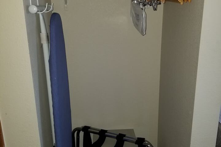 2 Queen Beds (11 of 17)