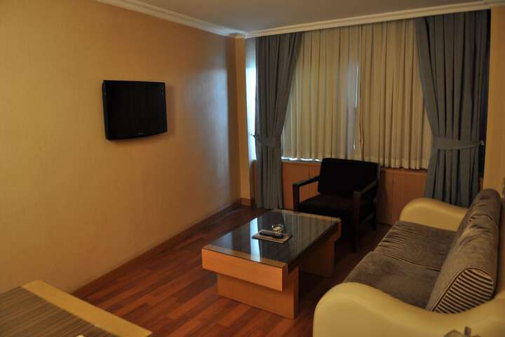Room 20 of 34