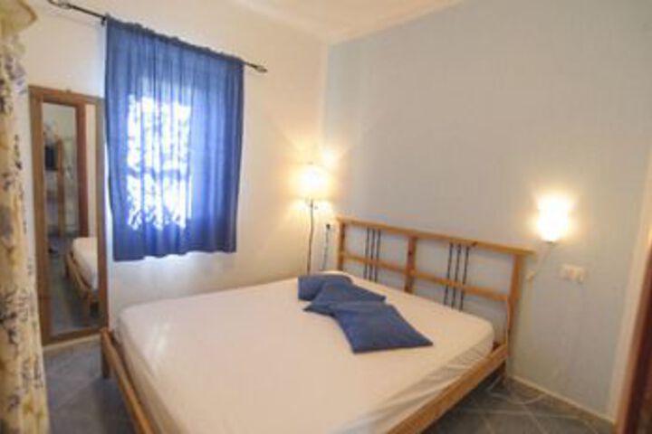 Room 9 of 22
