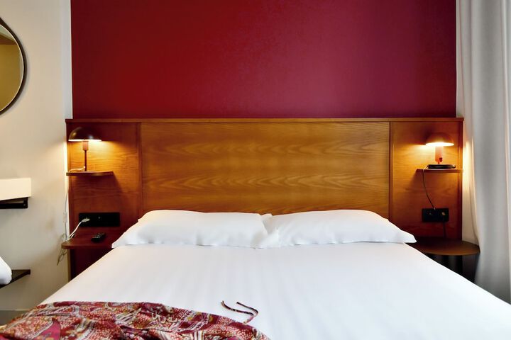 Room 13 of 44