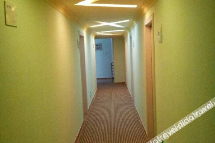 Hotel Interior 22 of 47