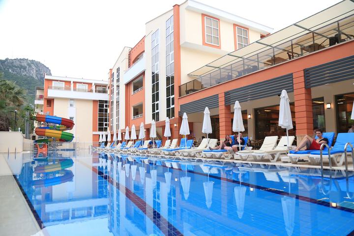 Pool 7 of 20